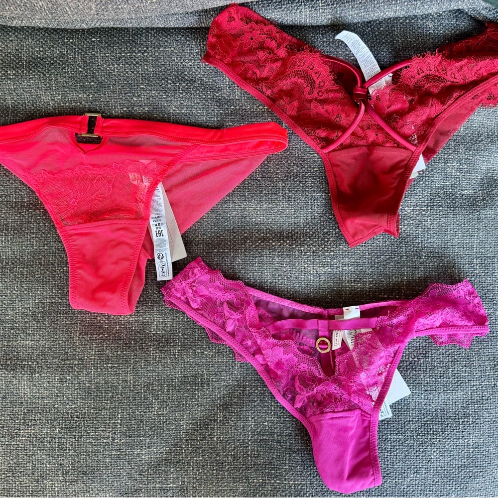 Intimissimi NWT lace underwear, size M